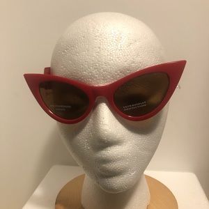 Fashion red vintage fifty’s style sunglasses